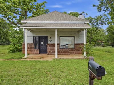 Property at 508 W Willingham St, Cleburne, TX