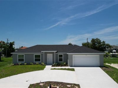 22 Tropicana Pkwy W