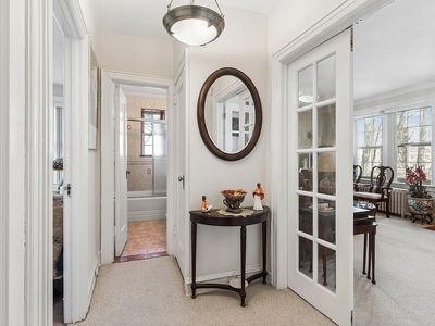 150 Burns St APT 3F