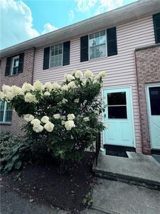 1078 Mount Hope Ave Unit 25