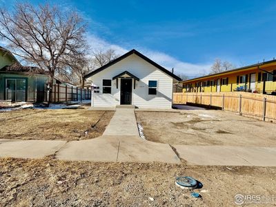 2015 5th Ave #A and B