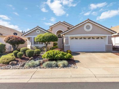 5073 Whiteclover Ln