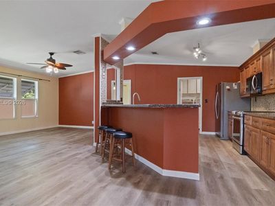 6515 Colonial Dr