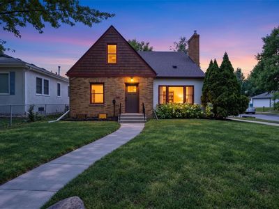 2748 Ulysses St NE