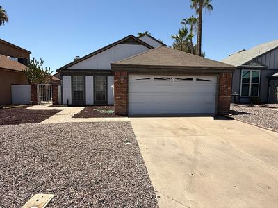 851 E ROCKWELL Drive