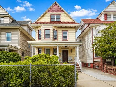 1352 Bay Ridge Pkwy #1