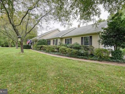 32525 Discovery Dr