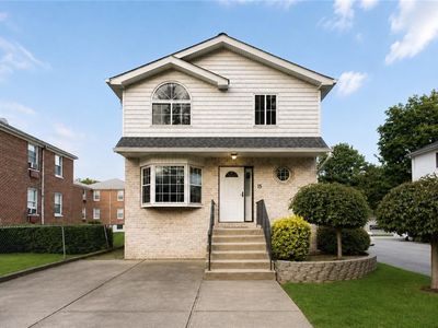 15 Rachel Ct