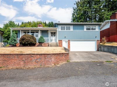 1207 Spruce Street
