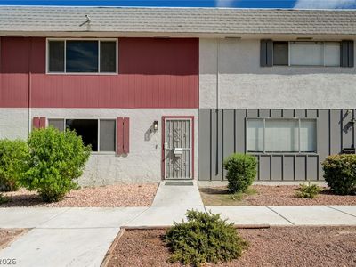 571 Greenbriar Townhouse Way