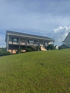 270 Hollow View Dr SE