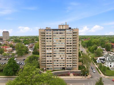 1620 E Broad St APT 606