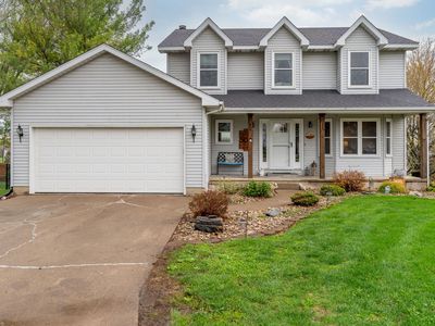 308 E Brownlie Ln