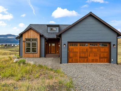 10 Sapphire Ln