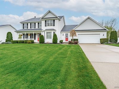 Property at 5504 Hallmark Ln, Lockport, NY