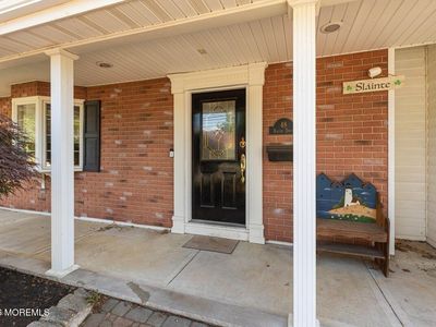 48 Ravine Drive