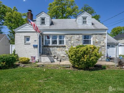 49 Colonial Dr