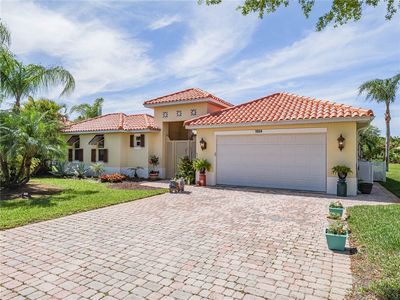 5824 Pine Ridge Cir
