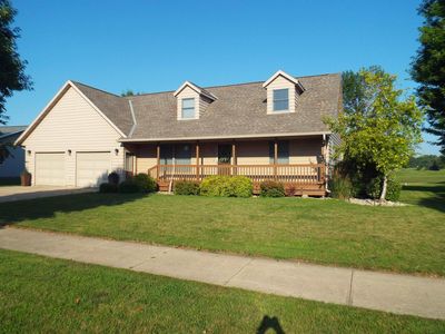 557 Golf View Dr