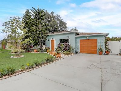 840 Del Prado Dr