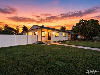11100 Greenlawn