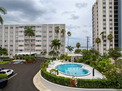 1900 Clifford St APT 501