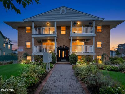 301 Sixth Avenue #101