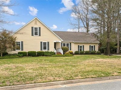 20 Valmoore Dr