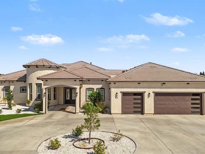 3709 Blue Gum Ave