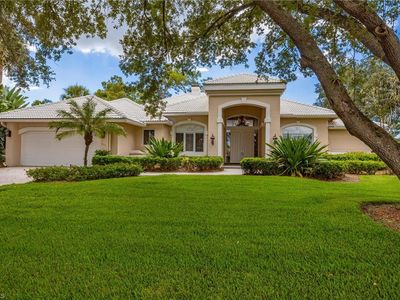 429 Rosemeade LN