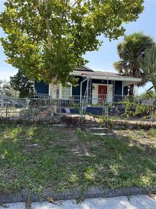 3012 N Albany Ave