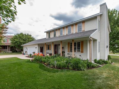 704 Country Estate Ct SE