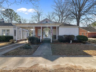 1004 E Mulberry Street