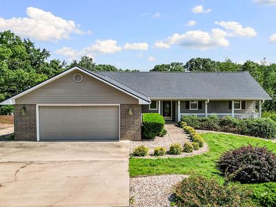 6 Kirkcaldy Dr
