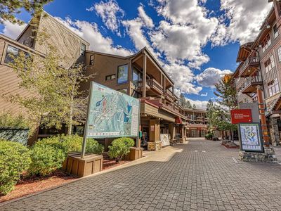2000 N Village Dr APT 212
