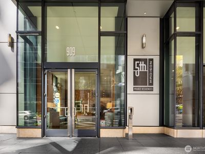 909 5th Avenue #1100
