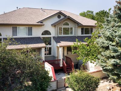 535 Ridgeview Dr