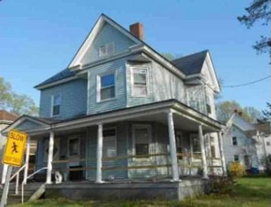81 High St