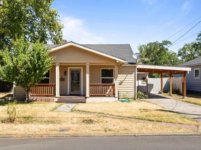 214 NW 5th Ave