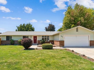 3285 N Buckboard Way