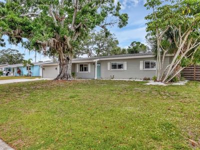 3309 Bougainvillea St