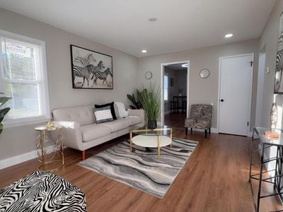 4204 West Sheridan AVENUE