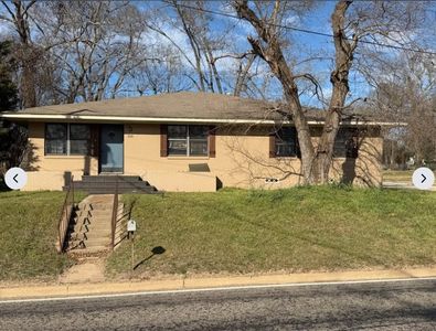 Property at 310 W Pine St, Frankston, TX