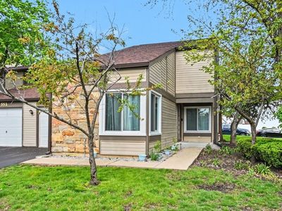 Property at 554 Alton Ct, Carol Stream, IL