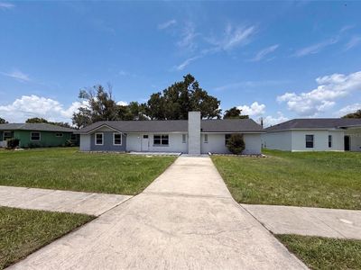 1044 E Lombardy Dr