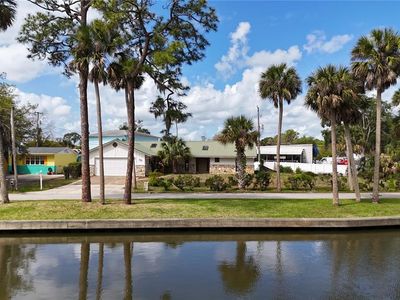 96 E Bayshore Dr