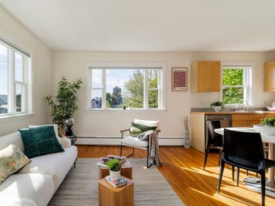 82 Munroe St APT 11