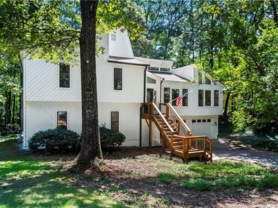 2104 Mitchell Ct