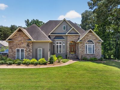 25 W Laurel Ave