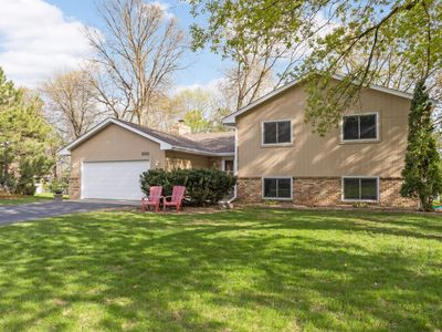 530 Lake Cove Ct